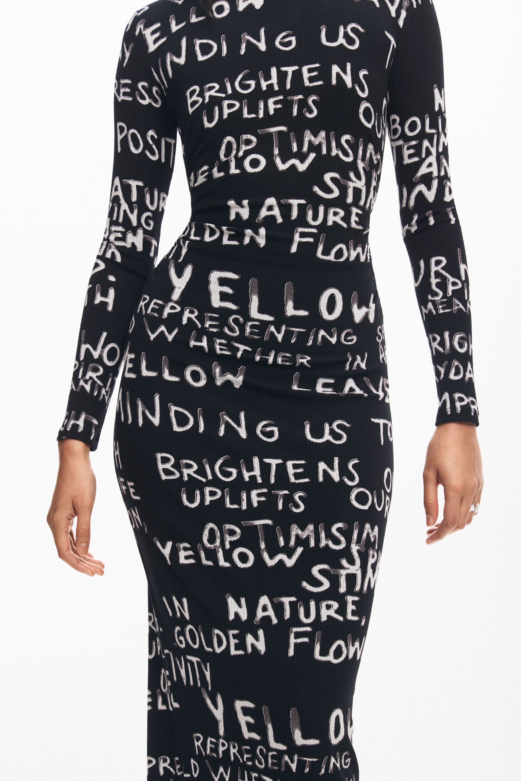 Vestido midi frases