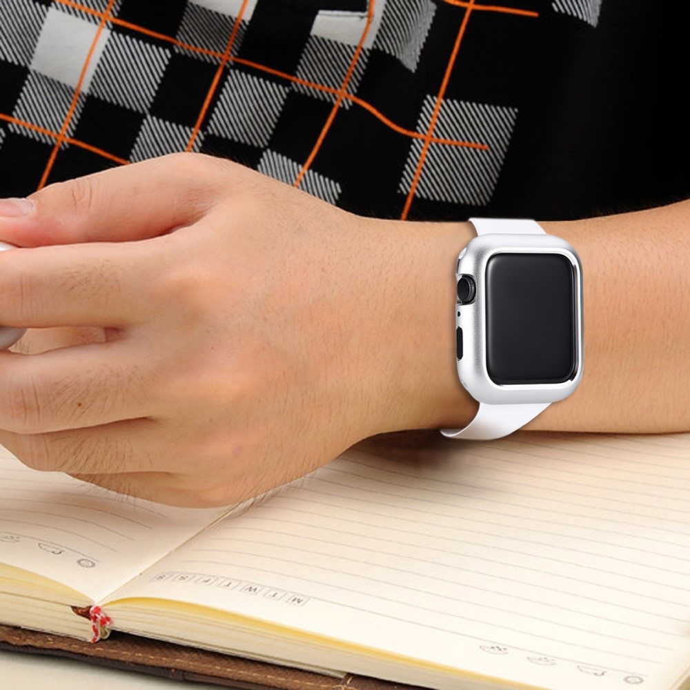 Apple Watch Series (44 mm) Magnetische Alu Schutzhülle Bumper Case (Magnet-Technologie) - Silber