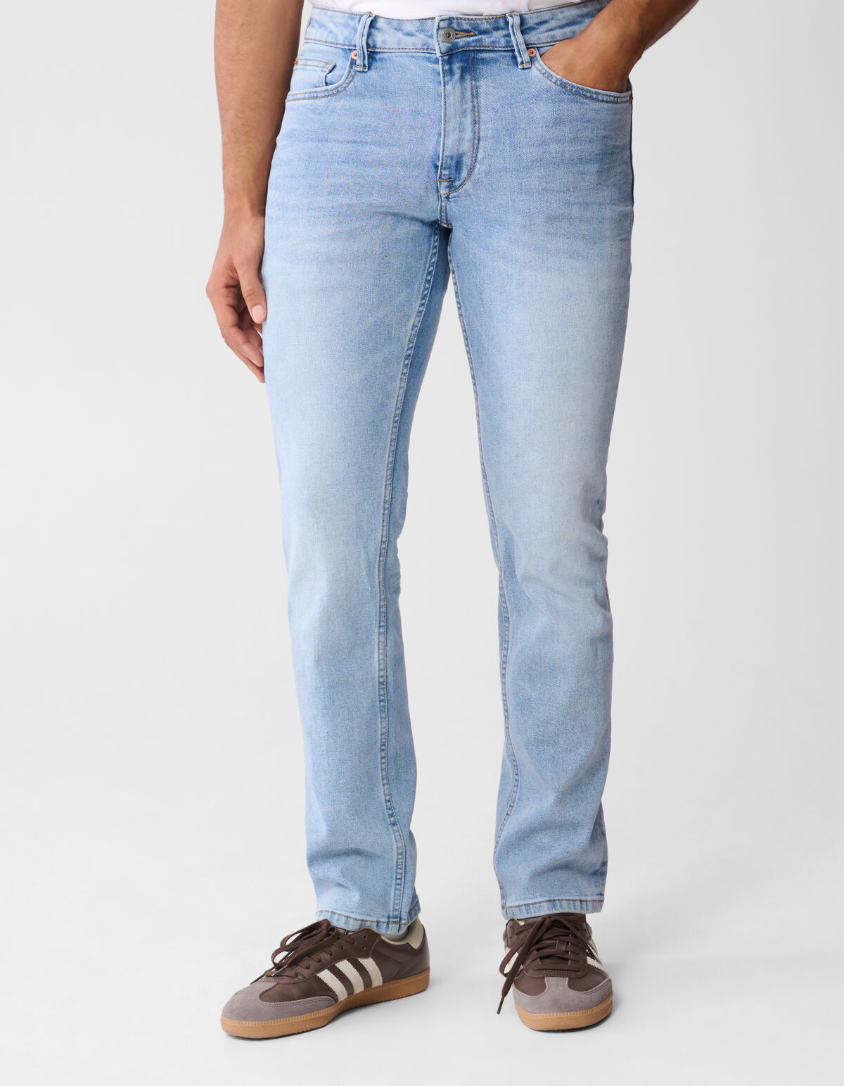 Slim Straight Fit Light Jeans Bleached L32