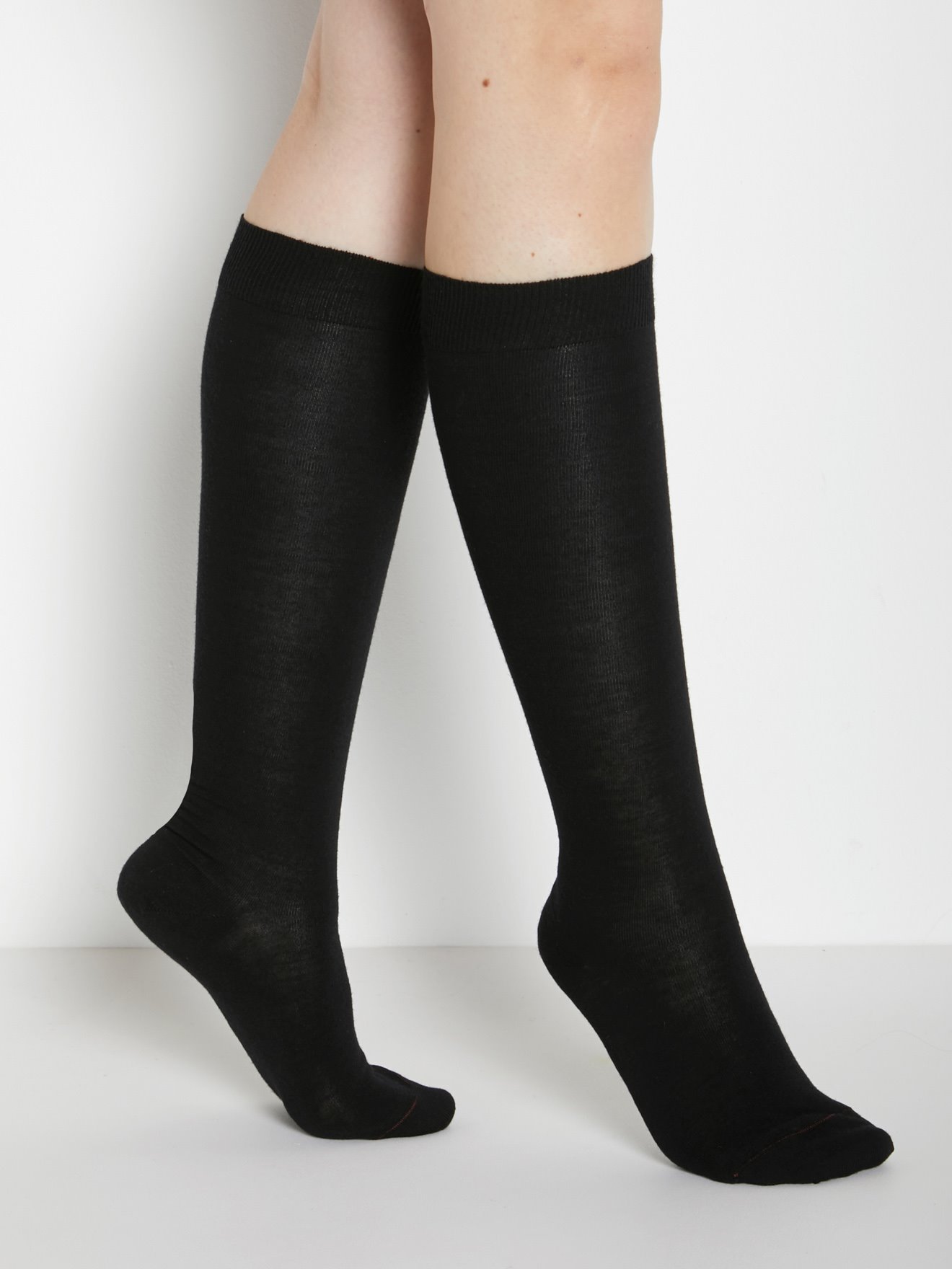 2 paires de mi-bas jambes sensibles