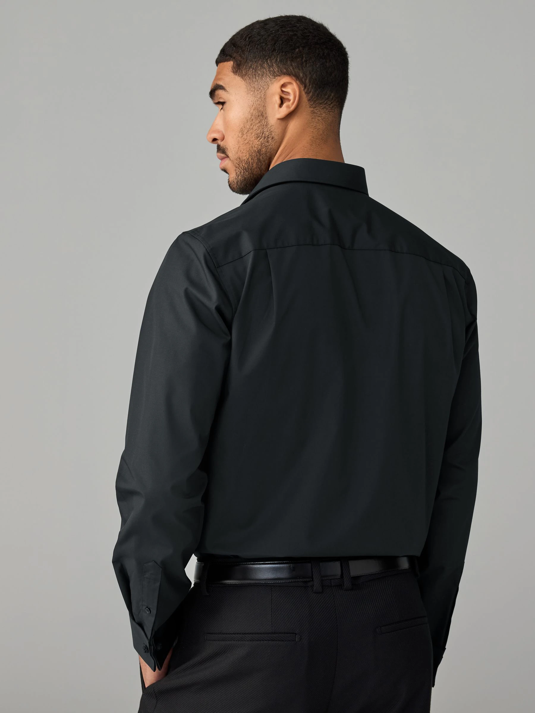 Zwart - Regular Fit Textured Bib Long Sleeve Double Cuff Dress Shirt With Cutaway Collar