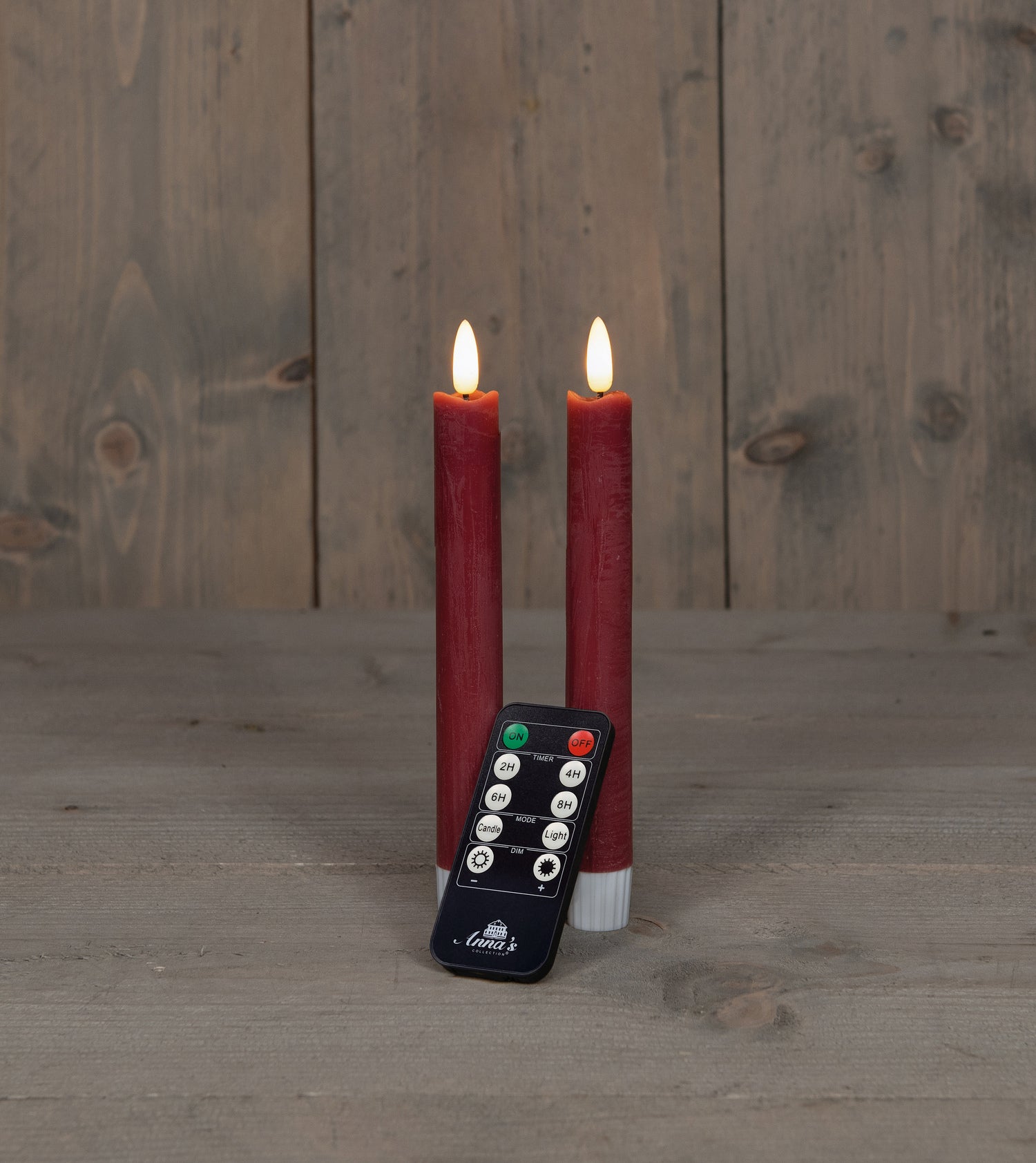 Anna's Collection LED dinerkaars Rustiek met timer bordeaux D 2,1 H 18 cm 2 stuks