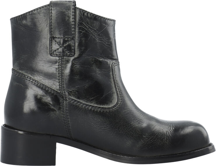Cashott CASVILMA Pull On Low Cut Boot Waxy Leather Black
