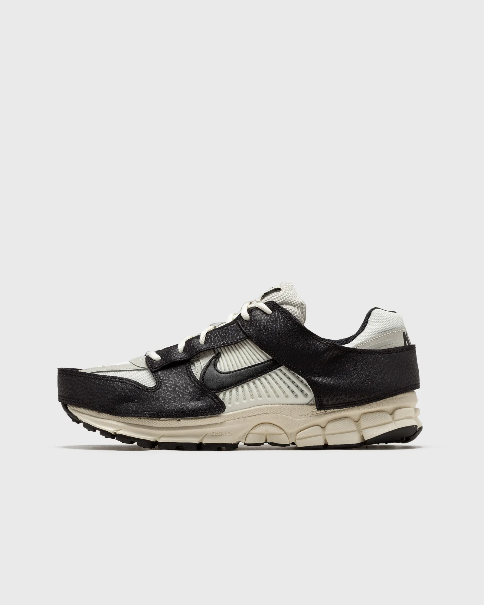 Nike WMNS NIKE ZOOM VOMERO 5 PRM