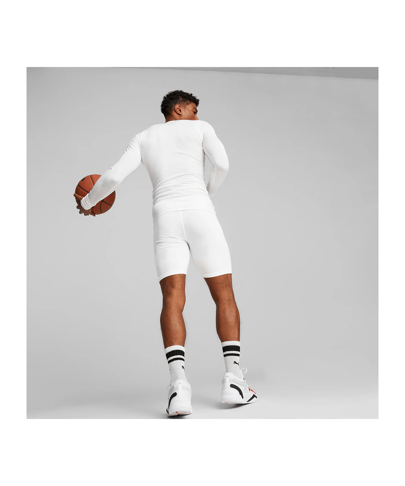 PUMA Hoops Team Sweatshirt Weiss F02
