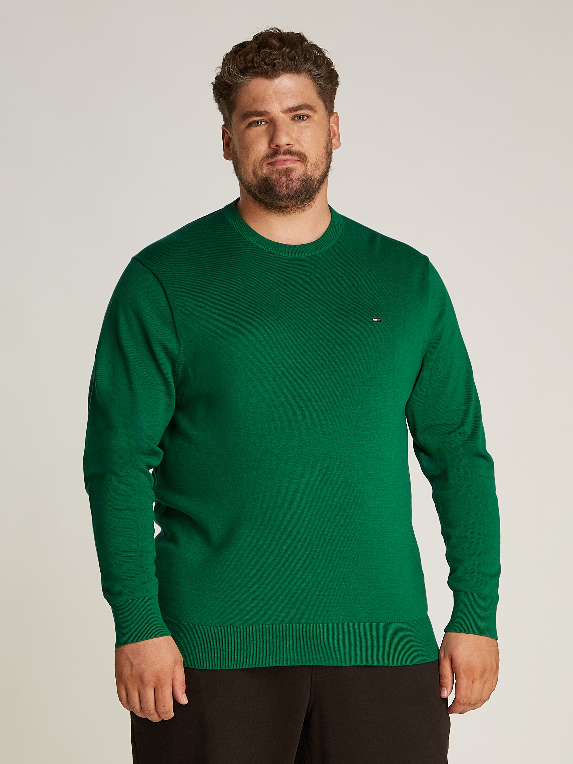 Tommy Hilfiger Big & Tall Rundhalspullover »BT-ESSENTIAL COTTON CREW NECK-B«, in Grossen Grössen, Logostickerei