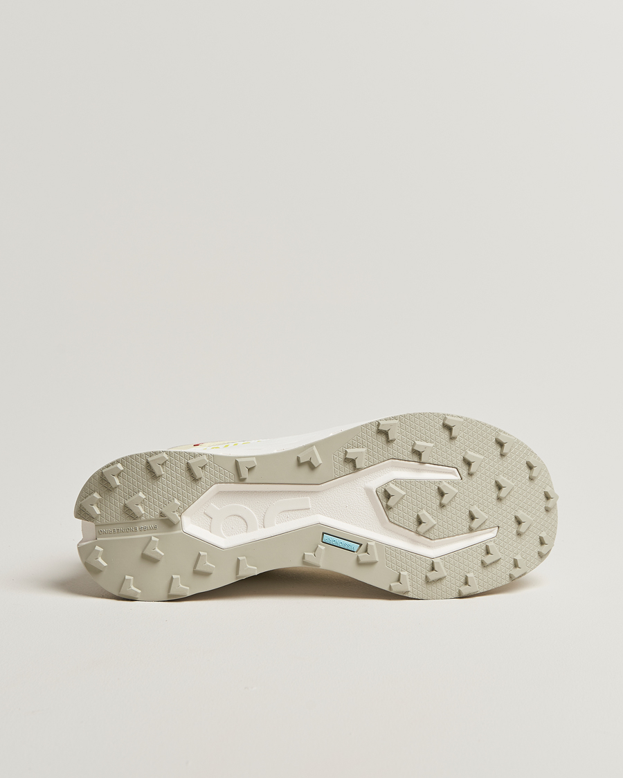 ON Cloudultra 3 Pelican/White