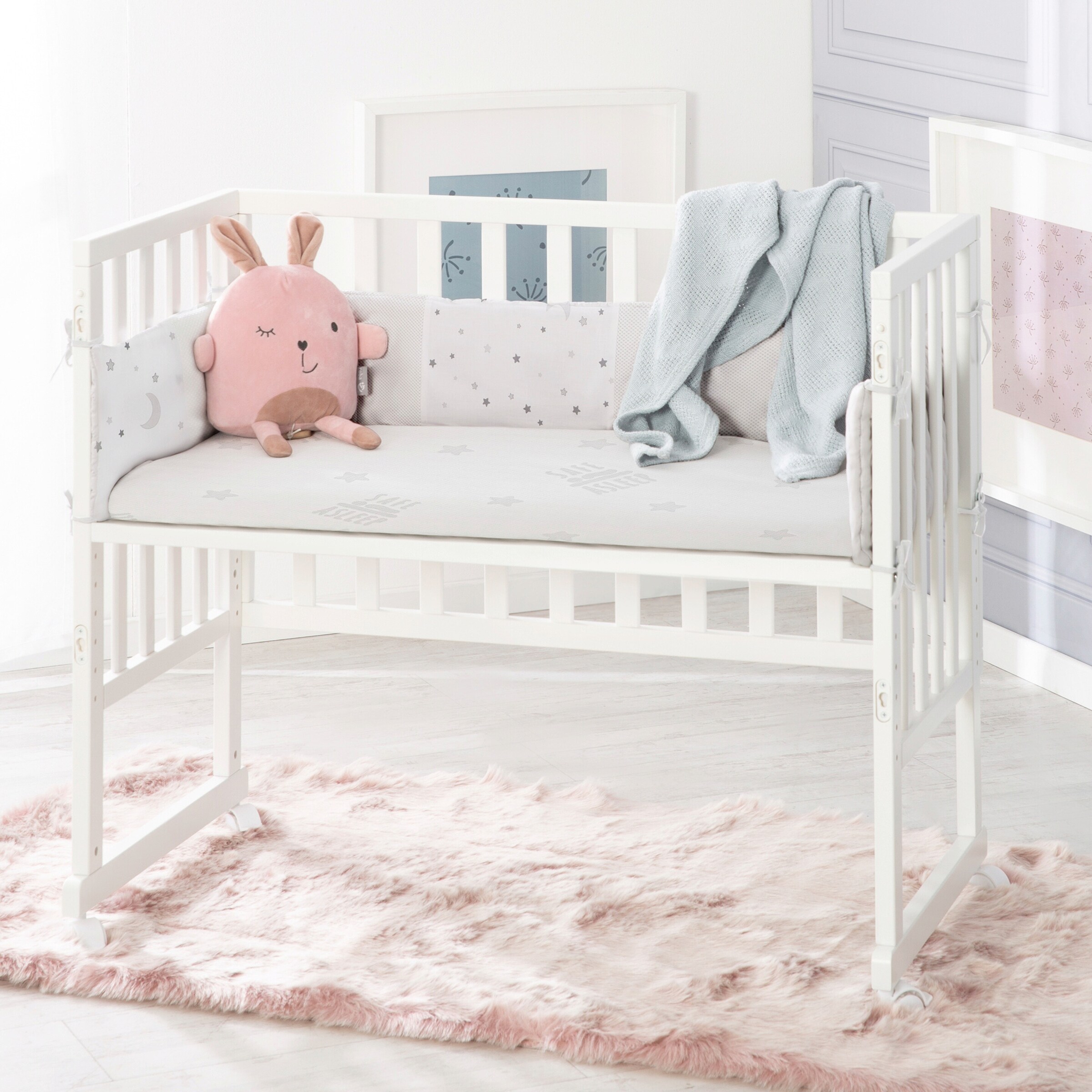 roba Stuben- & Beistellbett 3in1 mit Barriere  Sternenzauber grau safe asleep®
