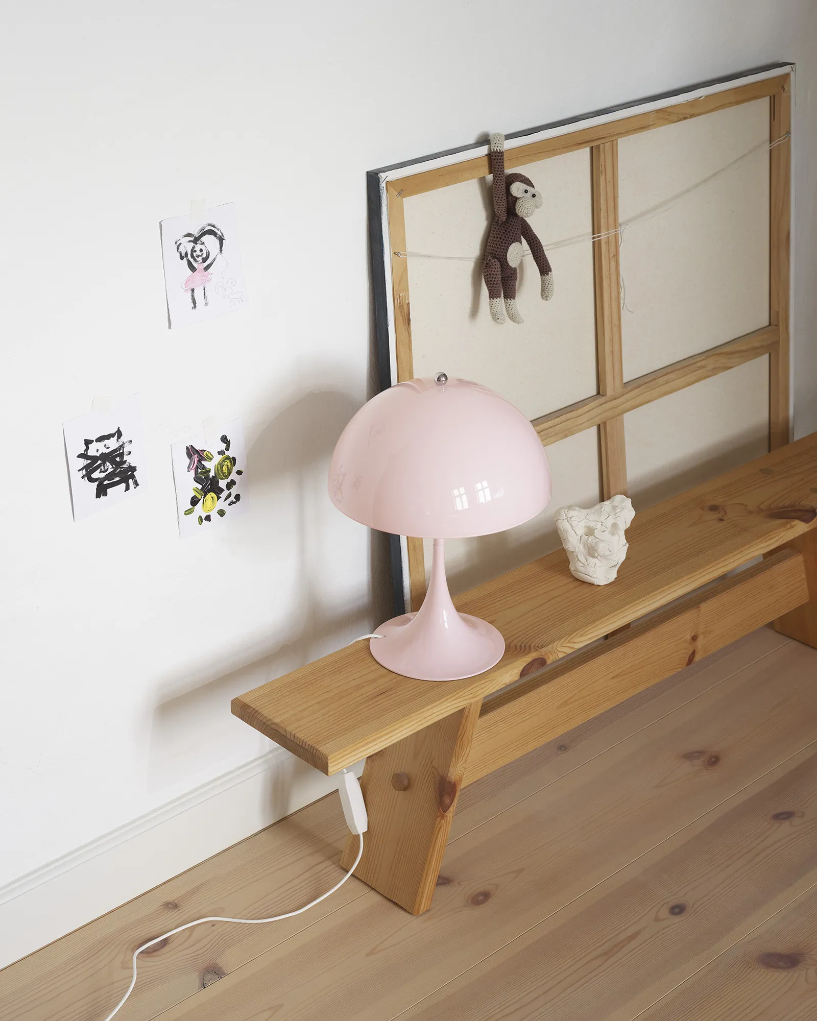 Louis Poulsen Panthella 250 Tischleuchte Pale Rose Acryl - UNIVERSAL PLUG