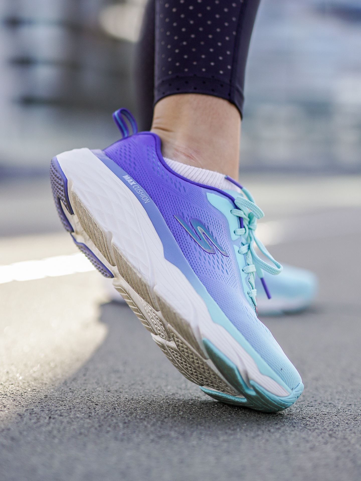 Max Cushioning Elite