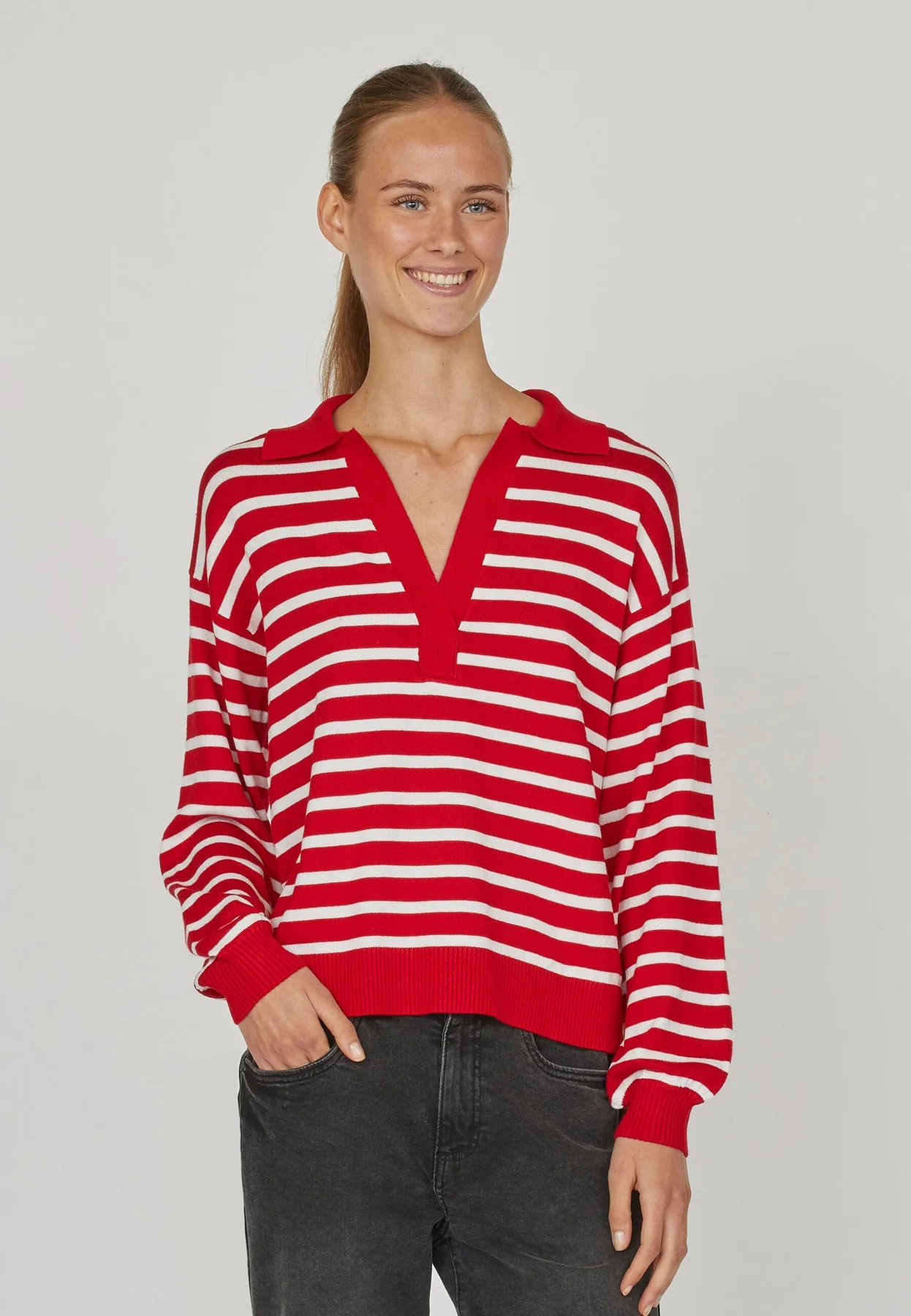 Sisters Point Hilva-Polo.Ls1 832 ruby cream