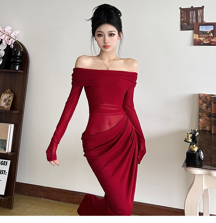 Bababy - Lange mouw off-shoulder maxi-jurk met effen kleur