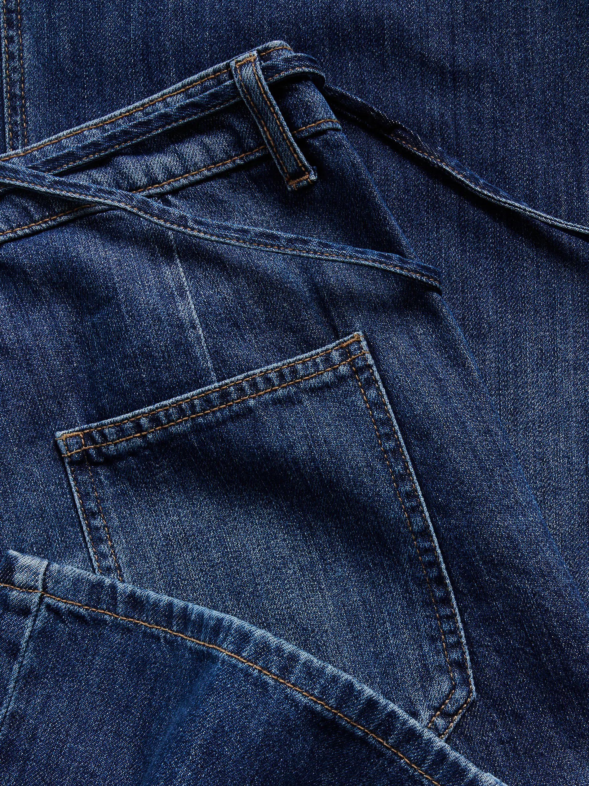 Weit geschnittene Jeans mit Bindeband