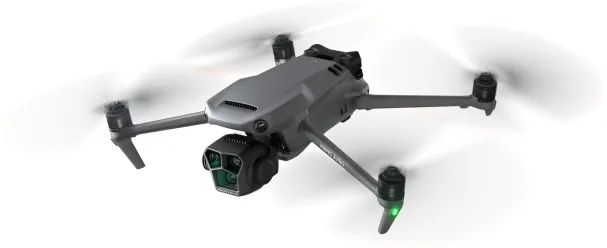 DJI Mavic 3 Pro Fly More Combo (DJI RC)