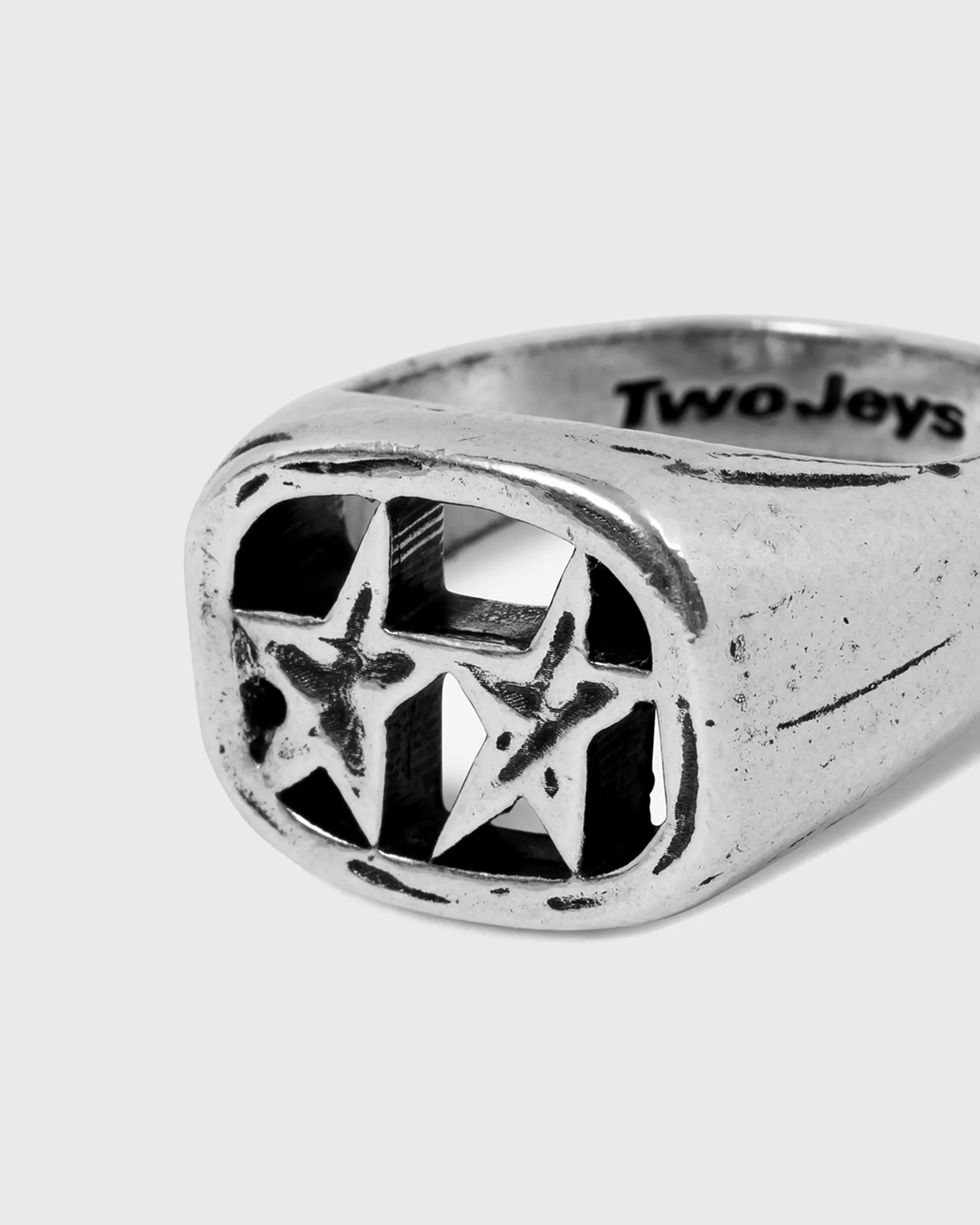 TwoJeys Framed Ring