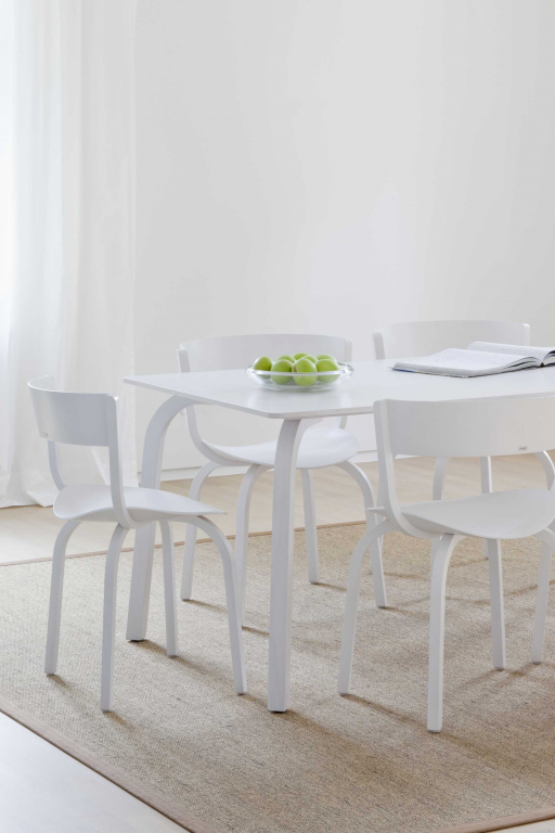 Thonet 404 stoel walnoot