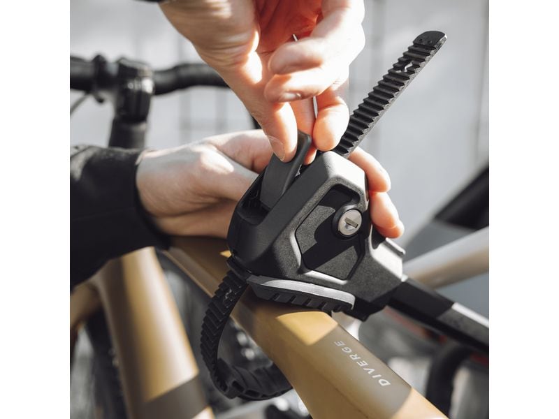 Thule Anhängerkupplungsträger EASYFOLD 3 Schwarz 3-Bike 3-Fahrrad-Anhängerkupplung Fahrradträger