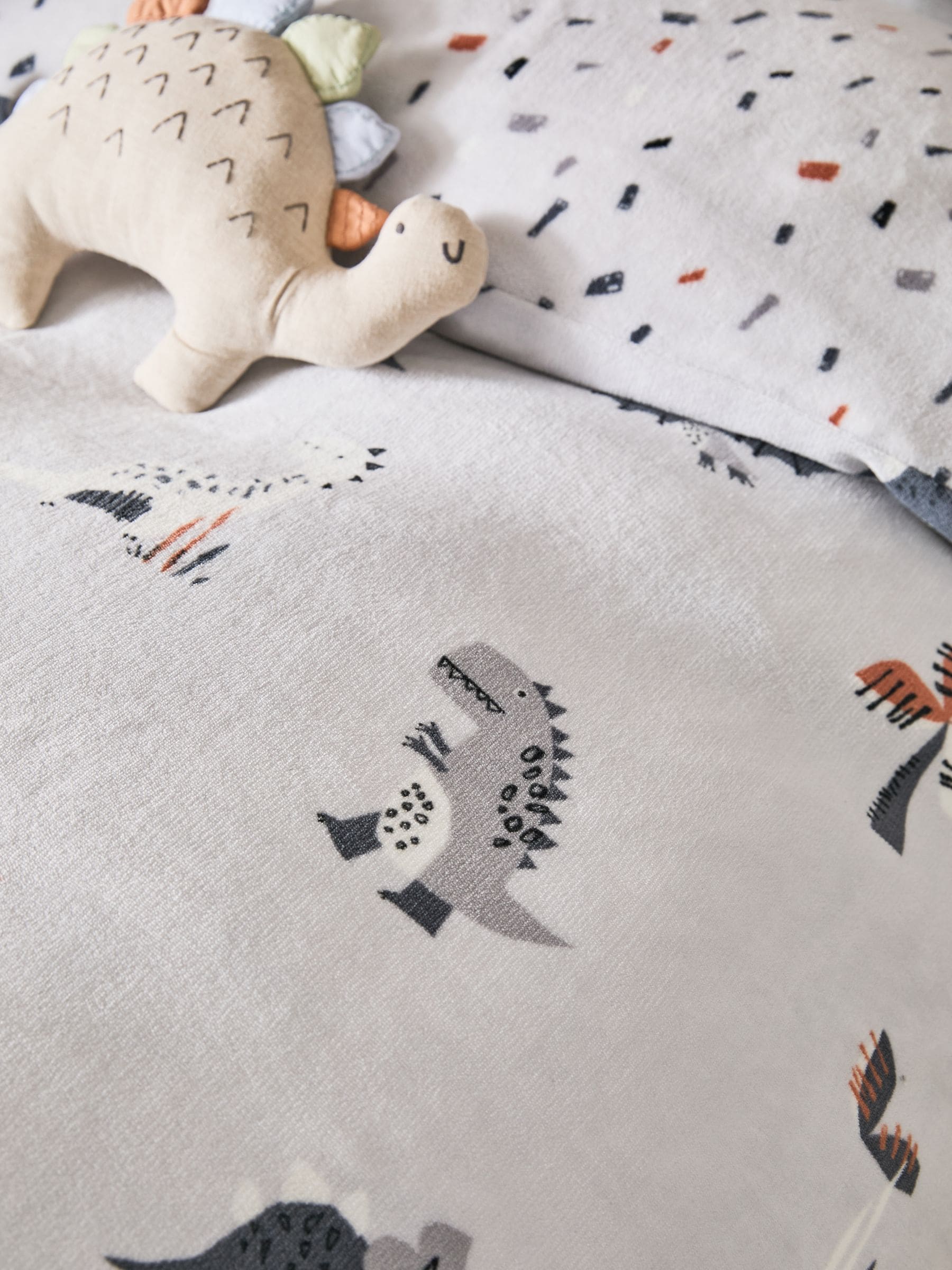 Super Soft Reversible Fleece Duvet Cover and Pillowcase Set