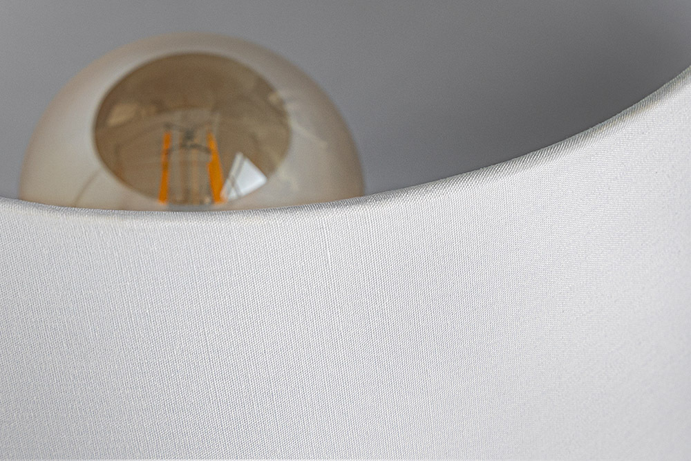 Moderne Tischlampe CLASSIC 60cm transparent recyceltes Glas weiß Stoffschirm