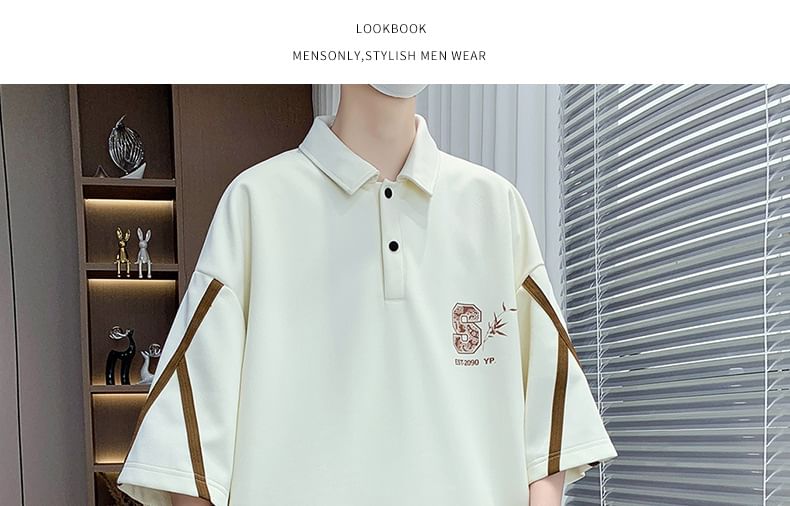 Capbrew - Set: Oversized T-shirt met elleboogmouwen, polohals en belettering + shorts met gemiddelde taille