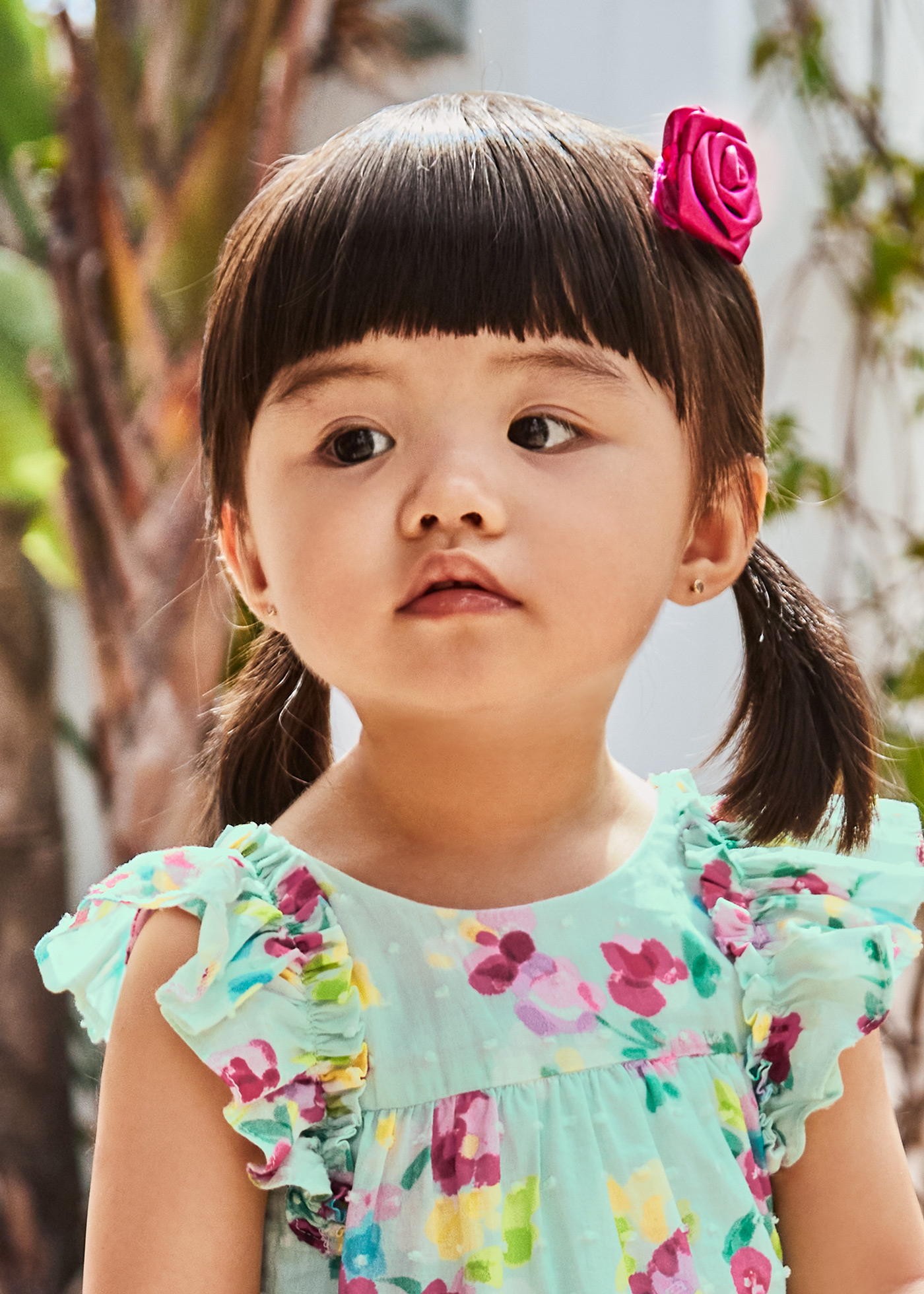 Prendedor de roupa rosa para bebê
