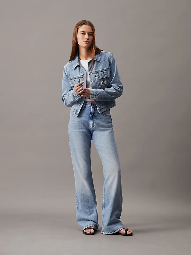 Jaqueta jeans cropped dos anos 90