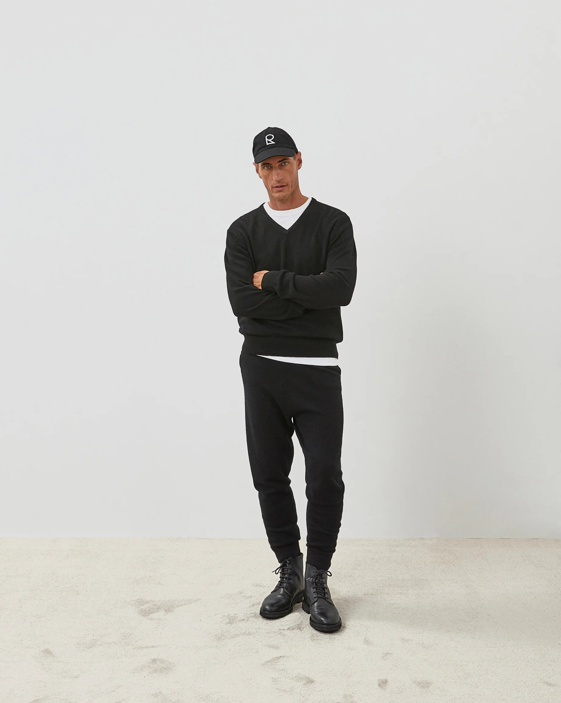 Pull homme col v en cachemire 2 fils | Noir