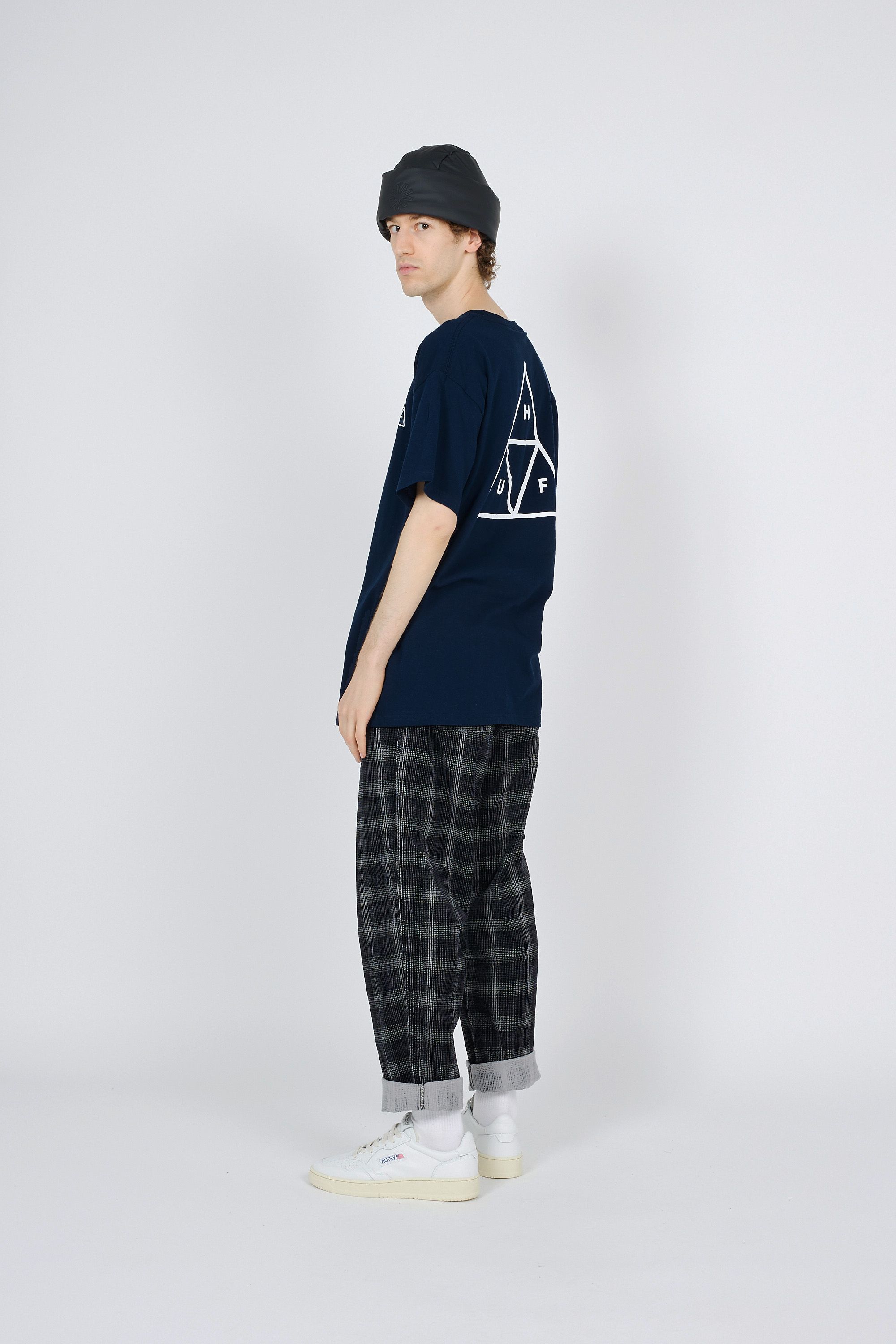 HUF T-SHIRT ESSENTIALS Bleu