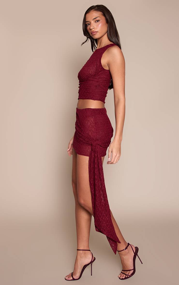 Dark Wine Ensemble Jupe Mini Drapée À Nœud En Dentelle