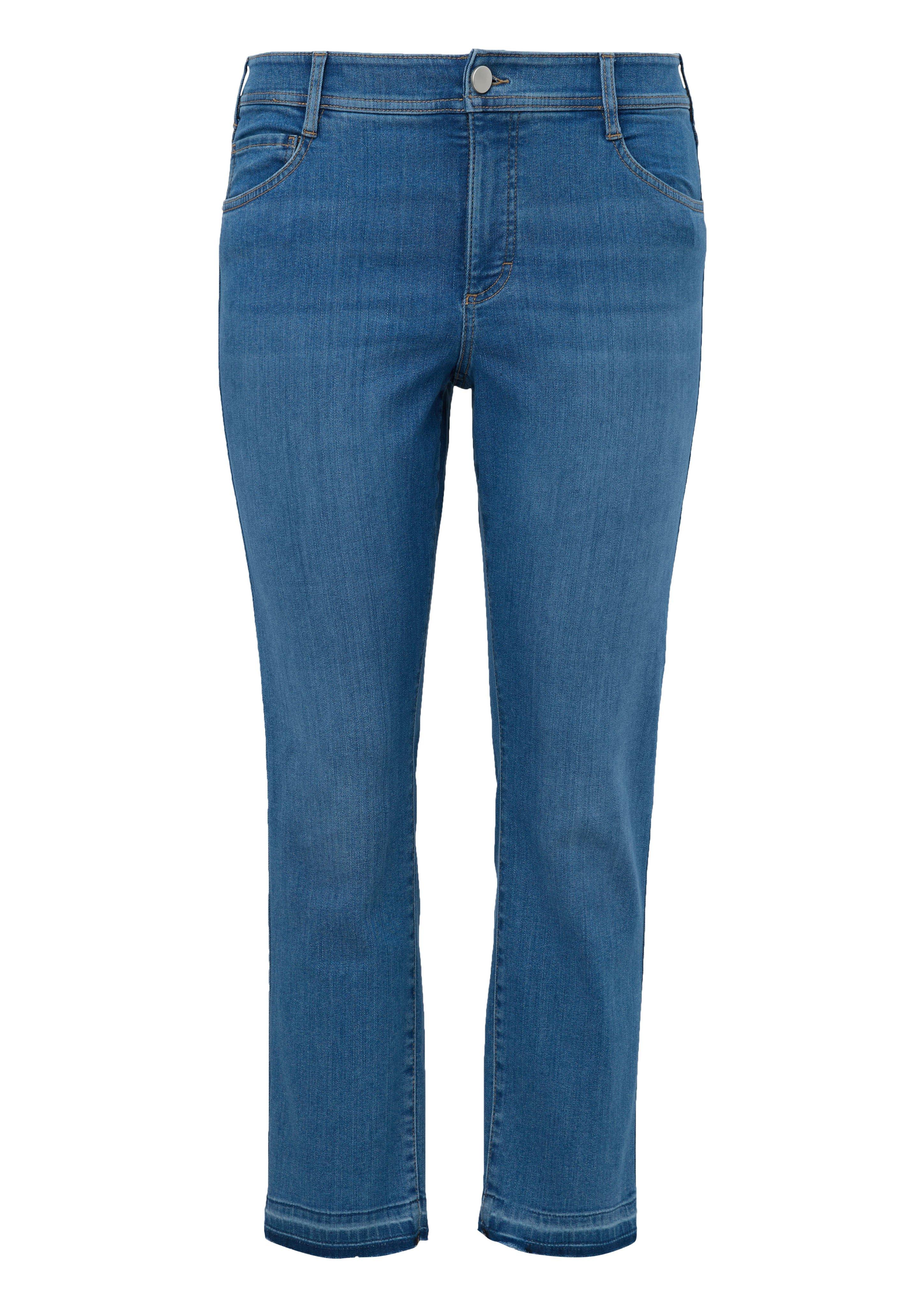 Slim Jeans in verkürzter Form, mit offenem Saum