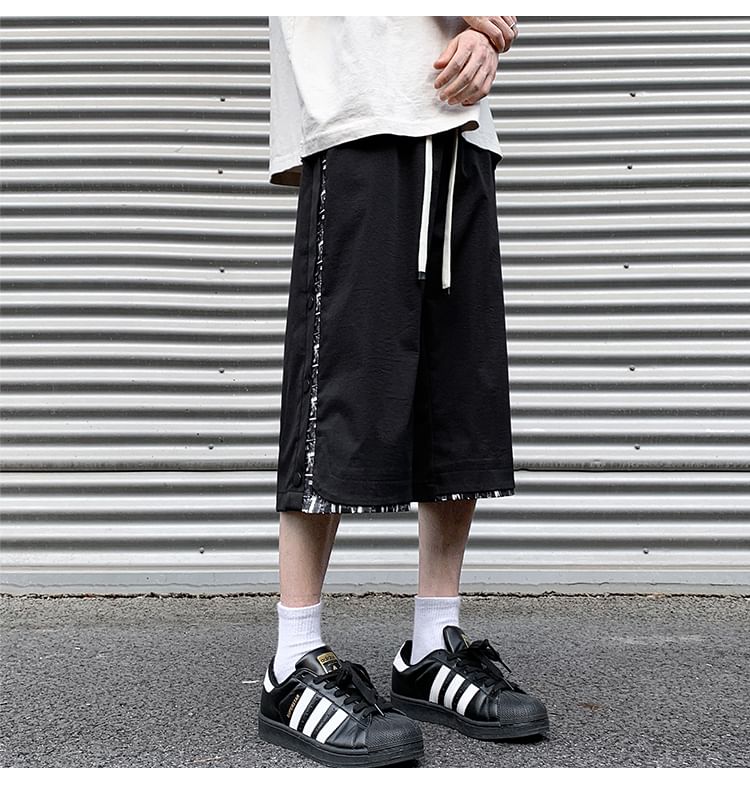 emeisa - Mid Rise Plain Capri Pants