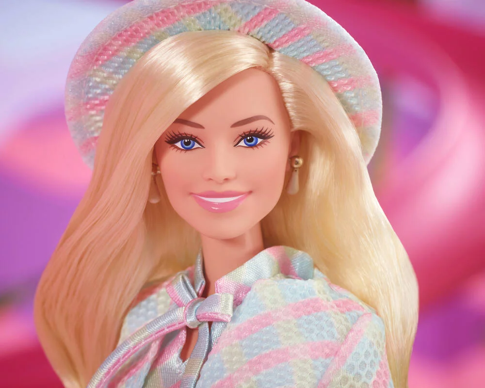 BARBIE - POUPEE TENUE A CARREAUX - LE  FILM