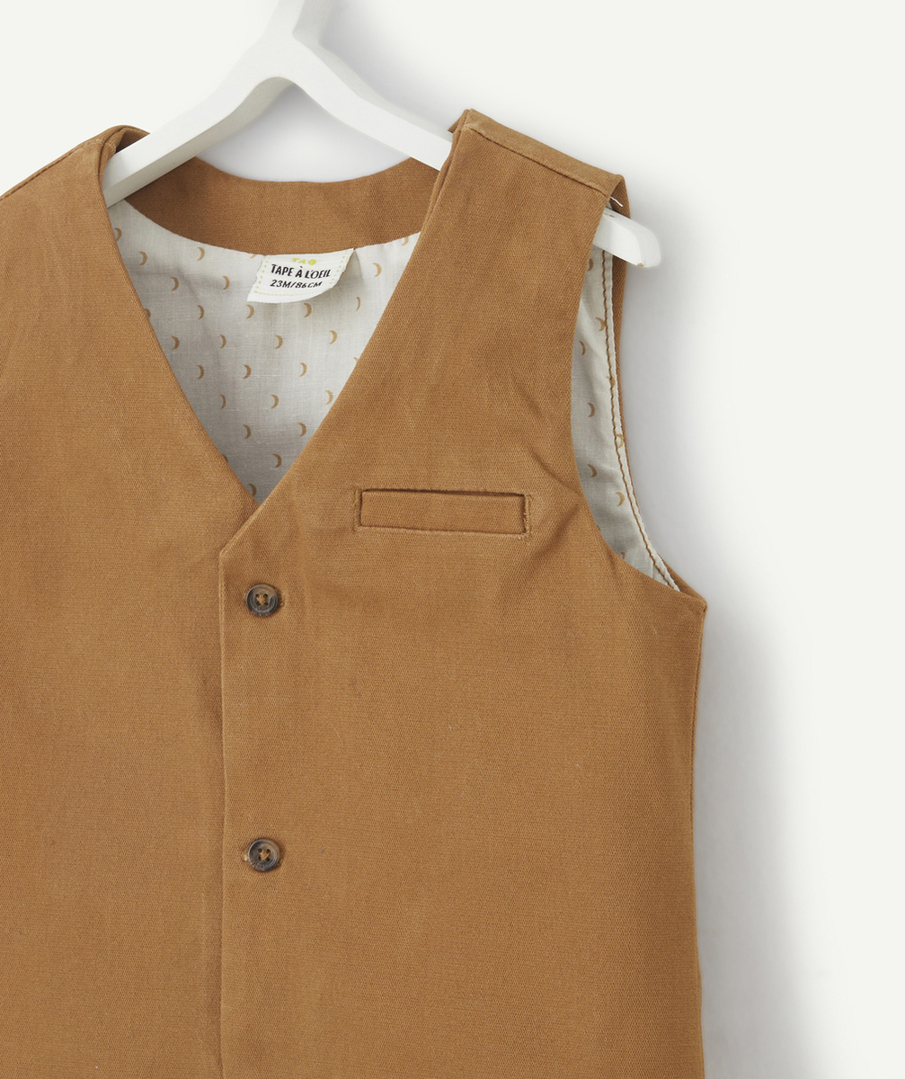 VESTE SANS MANCHES BÉBÉ GARÇON CAMEL AVEC BOUTONS