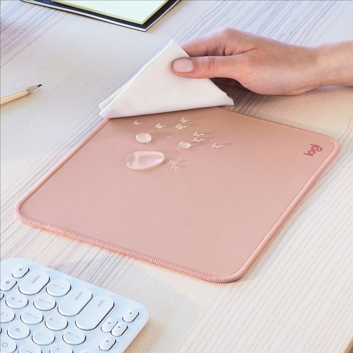 Logitech Studio Series musematte (dark rose)