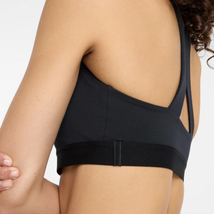 New Balance Dame BH NB Essential Training Bra Sort