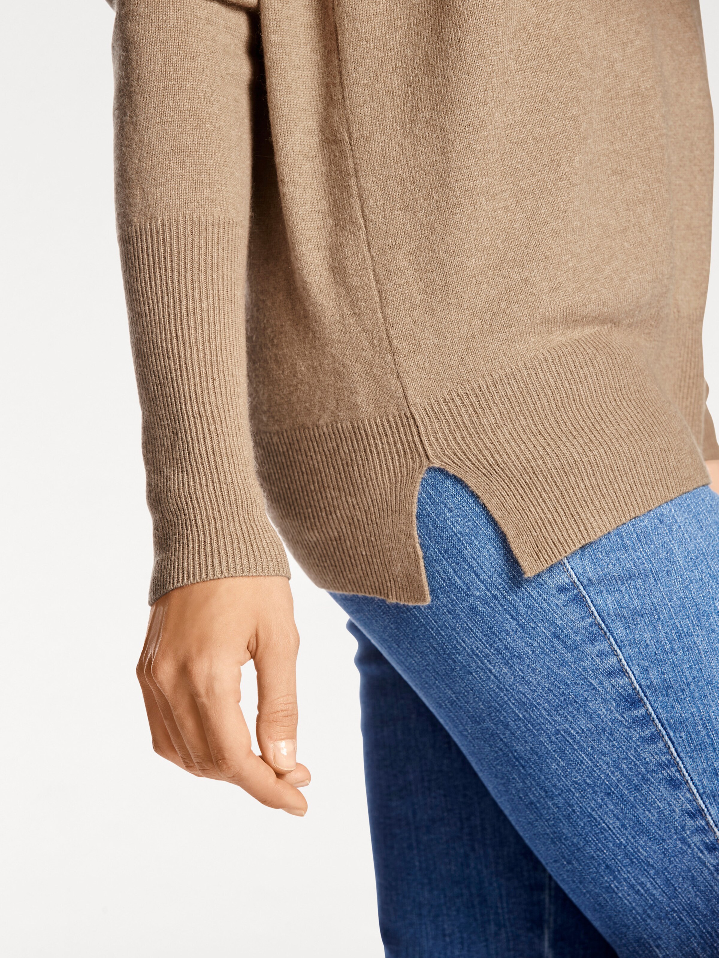 heine V-Pullover in camel