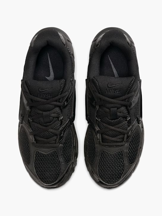Nike V5 RNR Sneaker