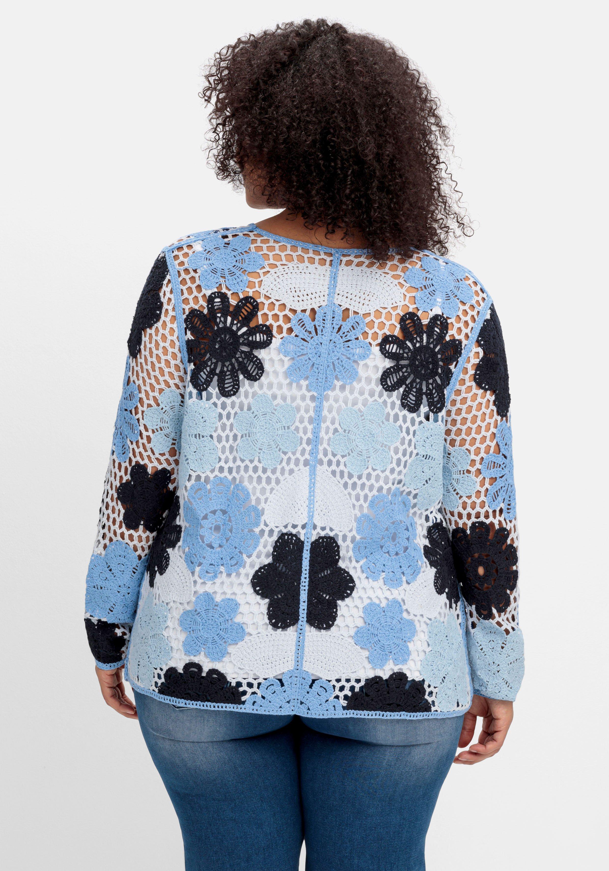 Strickjacke in Häkeloptik, mit Blütenmuster