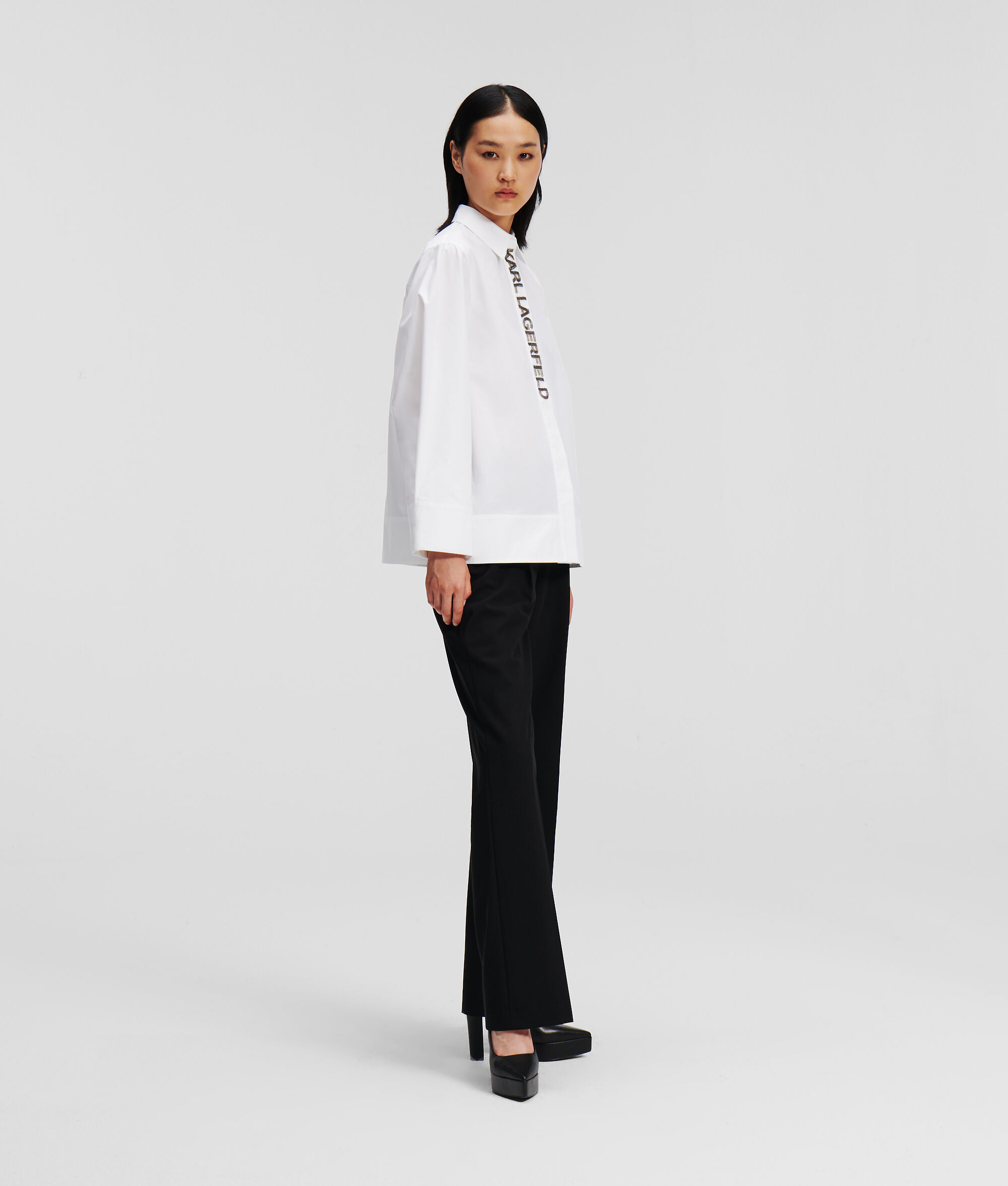 CHEMISE À PATTE DE BOUTONNAGE AVEC LOGO KARL