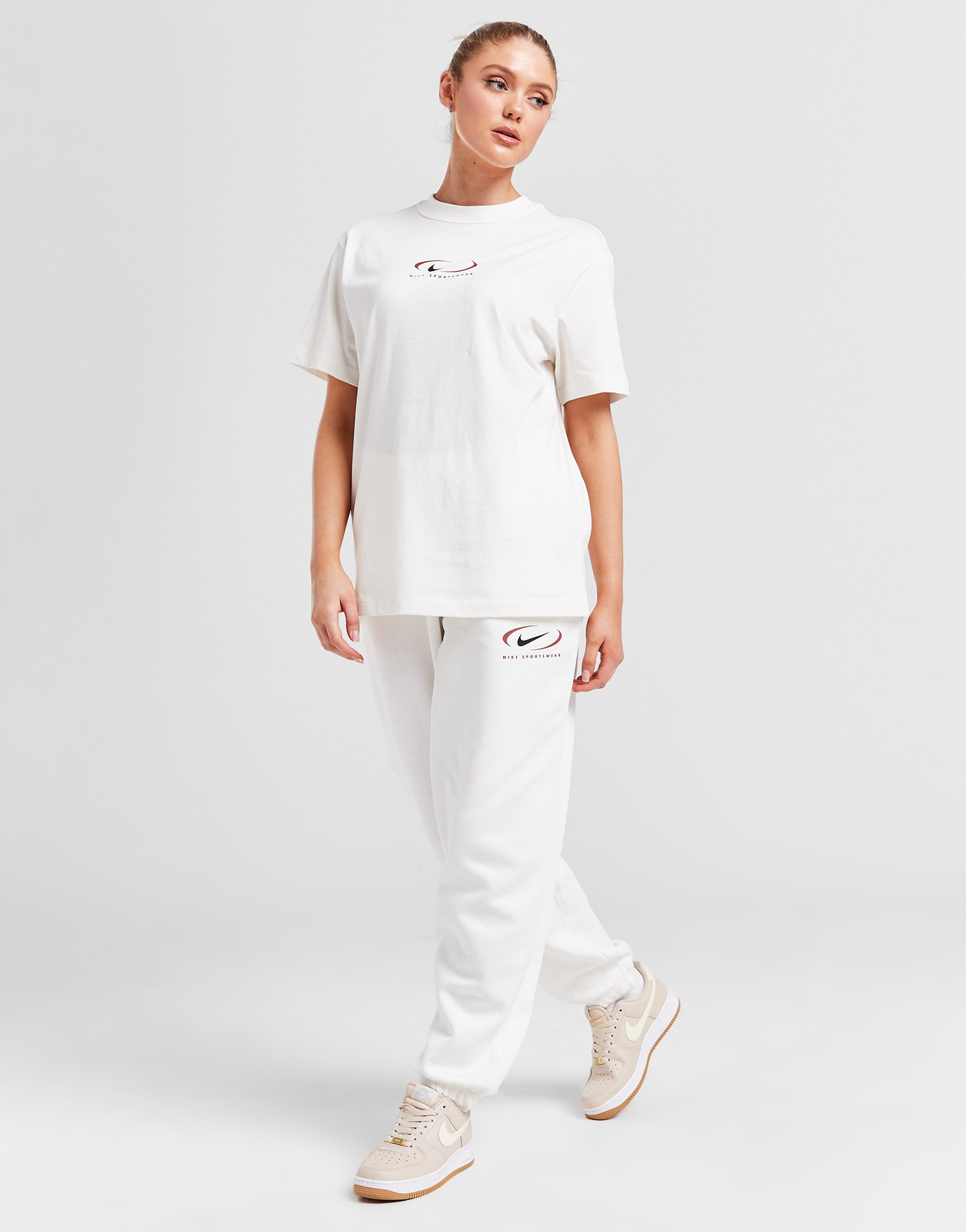 Nike T-shirt Sportswear Swoosh Manches Courtes Femme