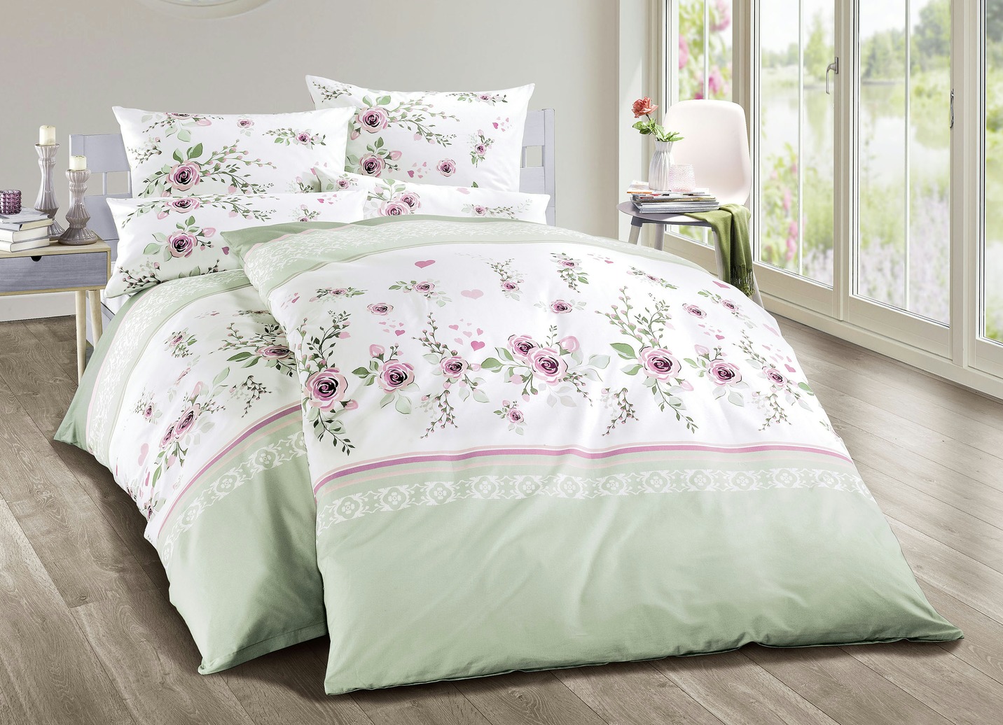 Bettwäsche-Garnitur mit Blumen Ornamente