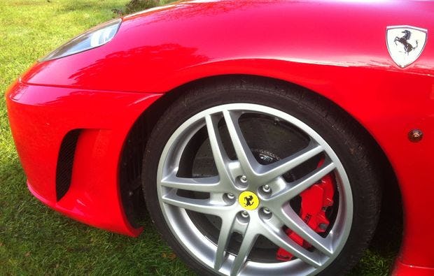 Ferrari fahren in Neumarkt Oberpfalz als Geschenk