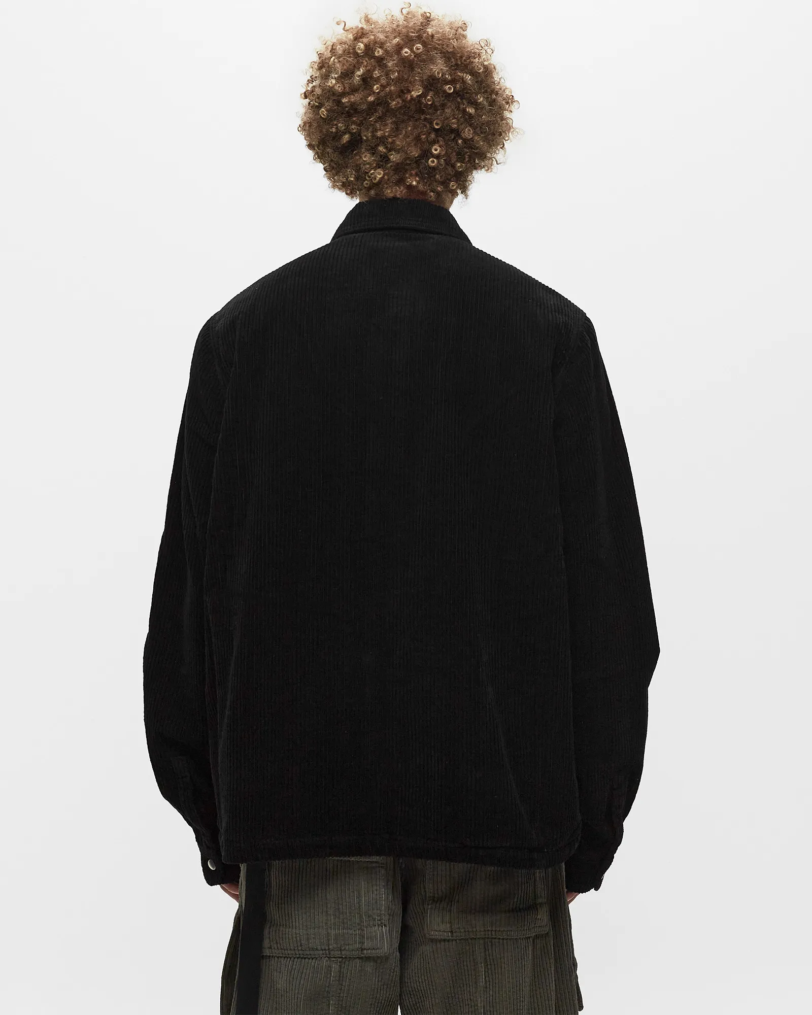 Jaqueta Rick Owens DRKSHDW com forro acolchoado e fechamento frontal em zíper.
