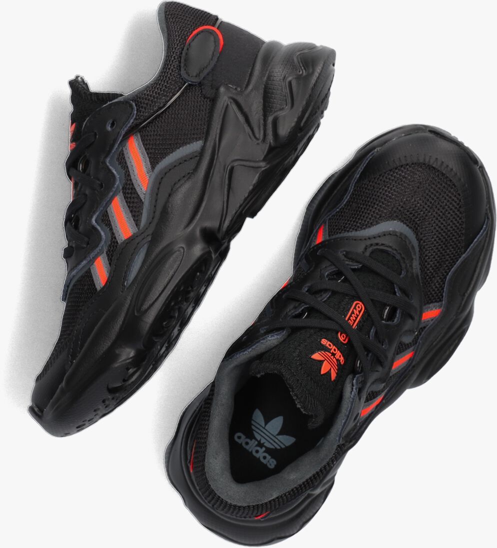 ADIDAS zwarte adidas lage sneakers ozweego c