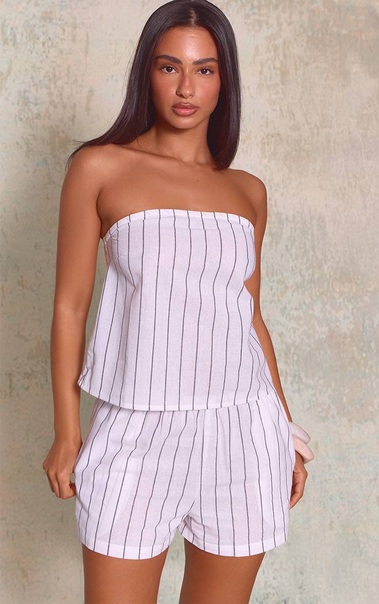 Blanc Short Taille Élastiquée Aspect Lin Fluide À Fines Rayures Coordonné Petite