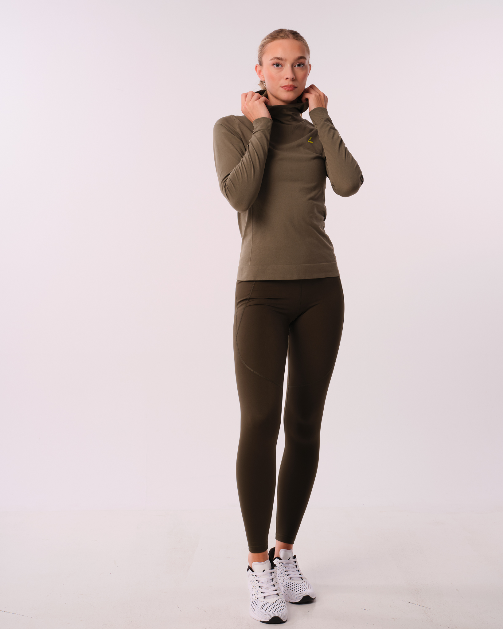 LEVITY Trail Seamless Running Hood Dusty Olive