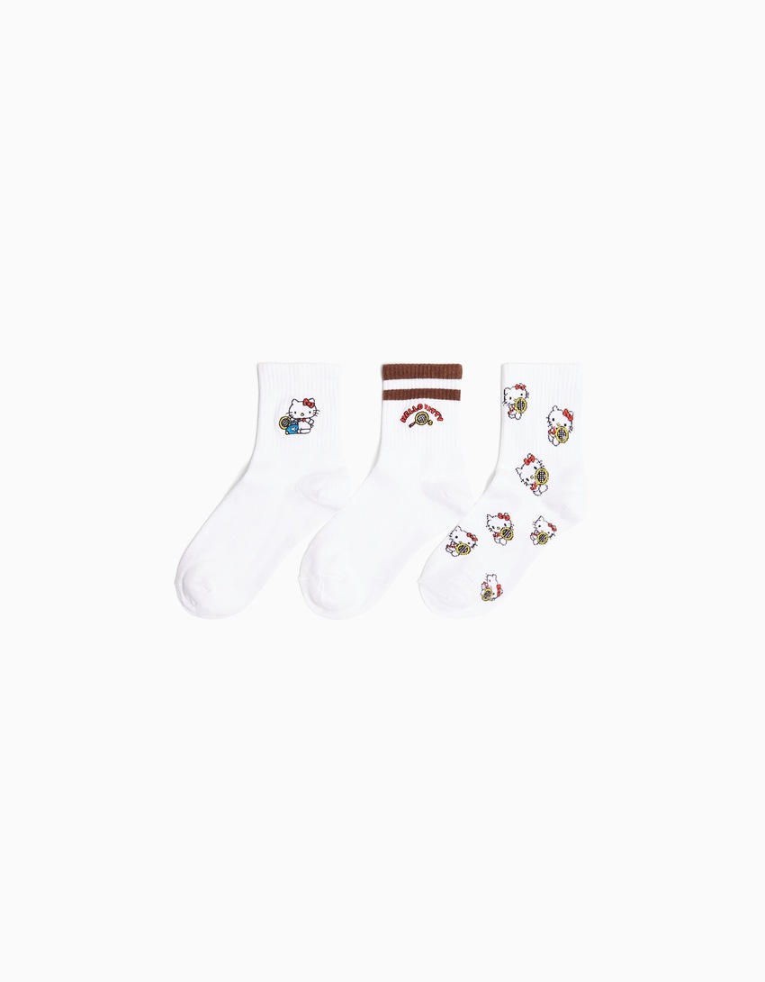 Pacote com 3 meias bordadas da Hello Kitty