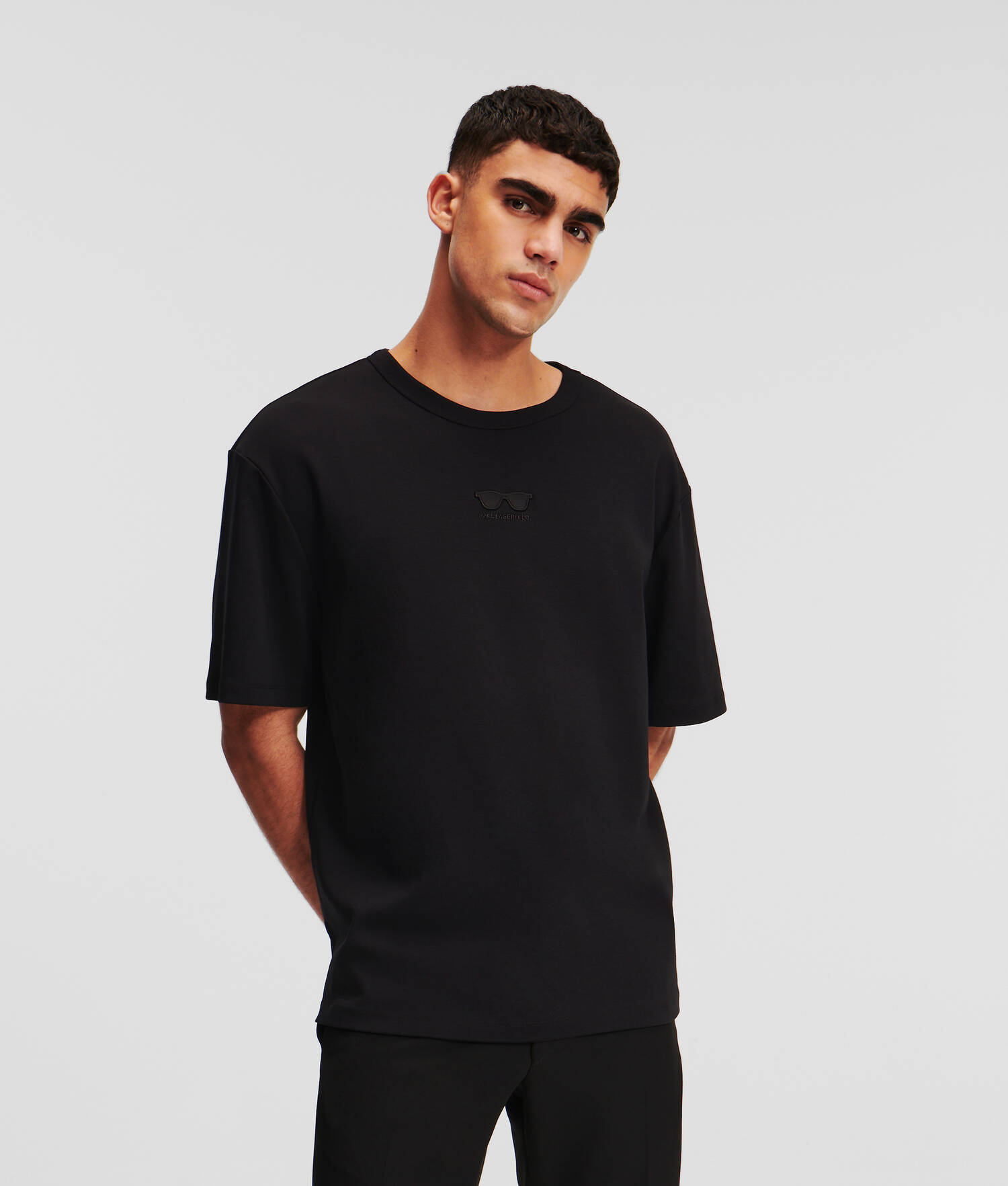 T-SHIRT LUNETTES DE SOLEIL OVERSIZE