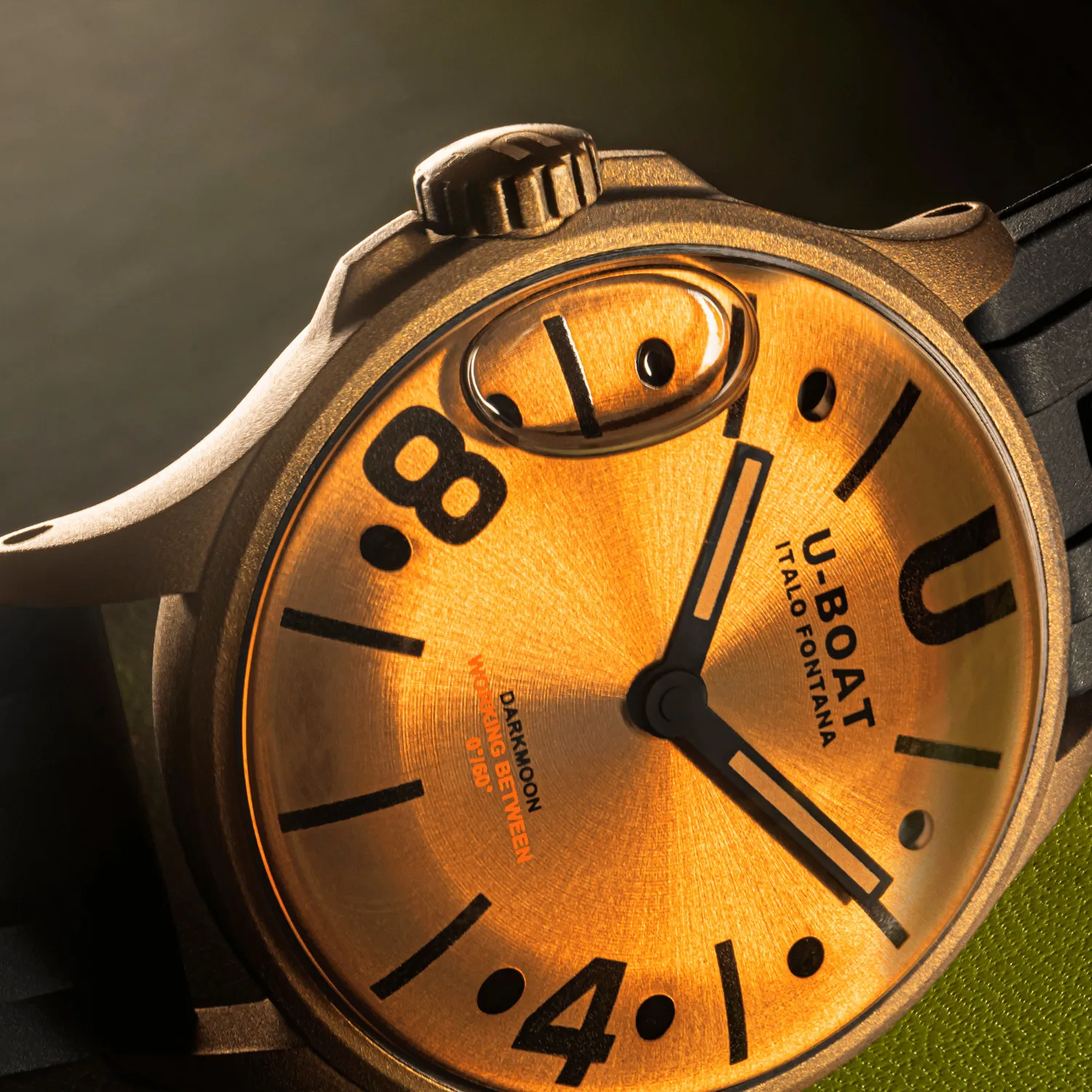 U-BOAT Darkmoon 40mm Vintage U9547