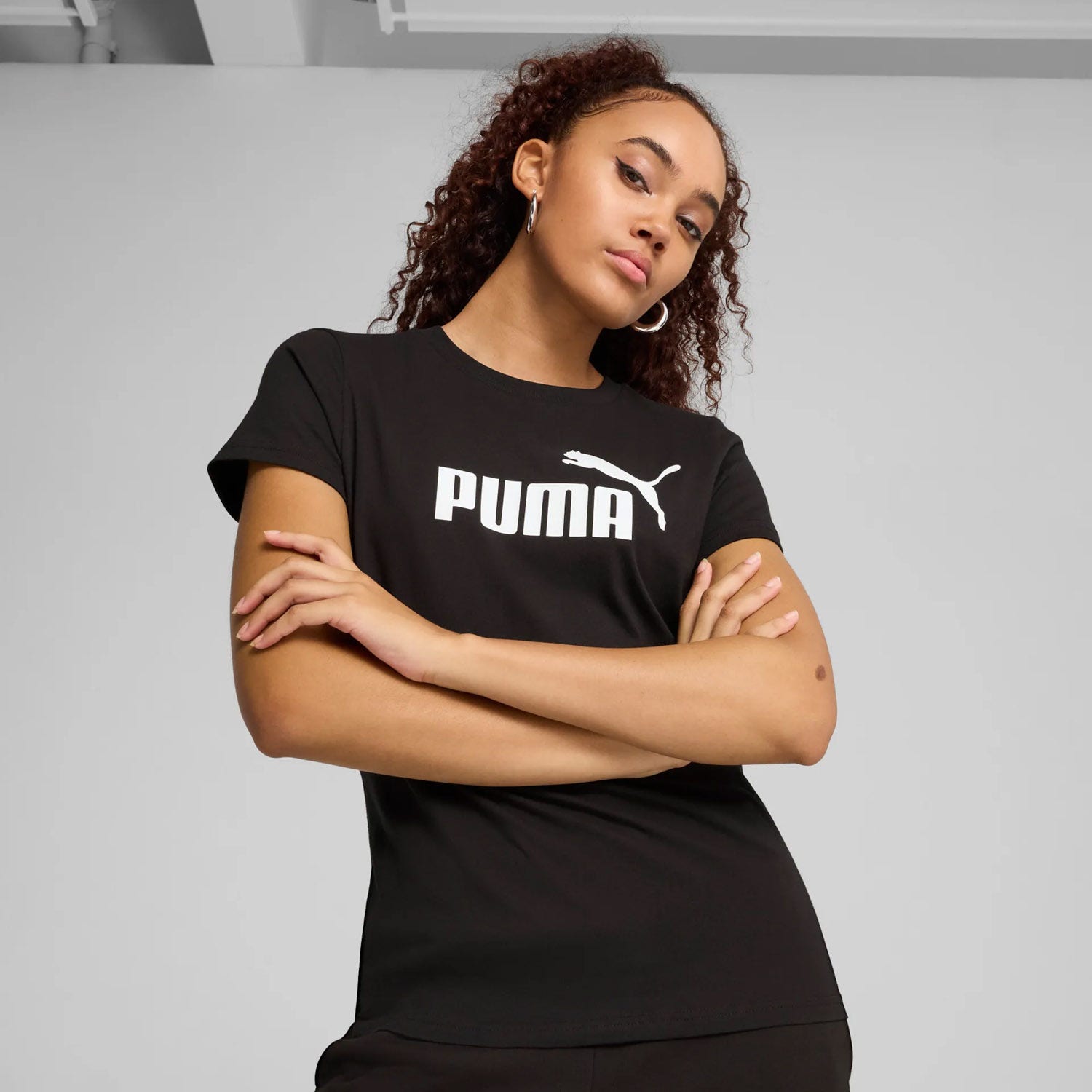 PUMA  Essentials nr. 1-logo Tee